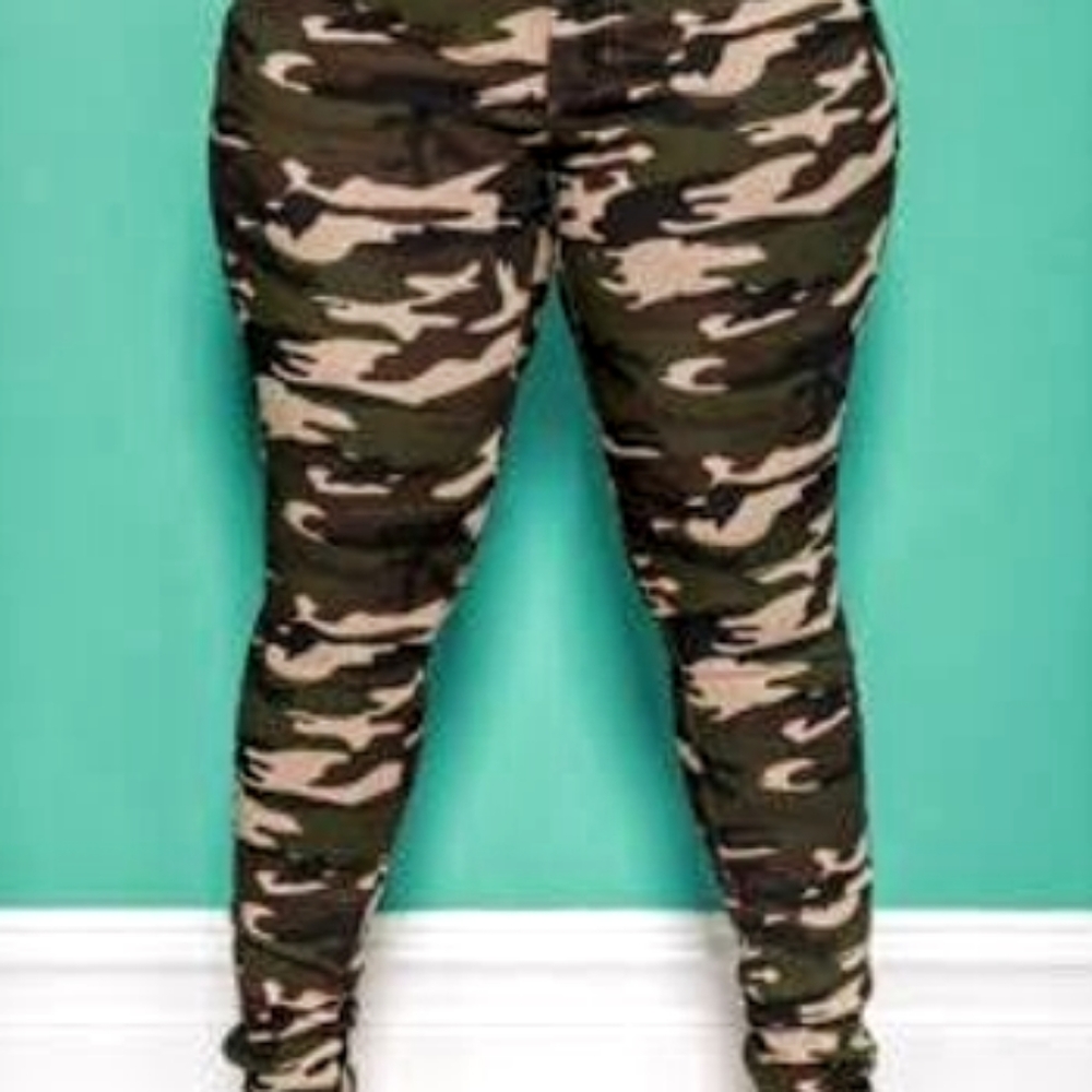 Camo pants